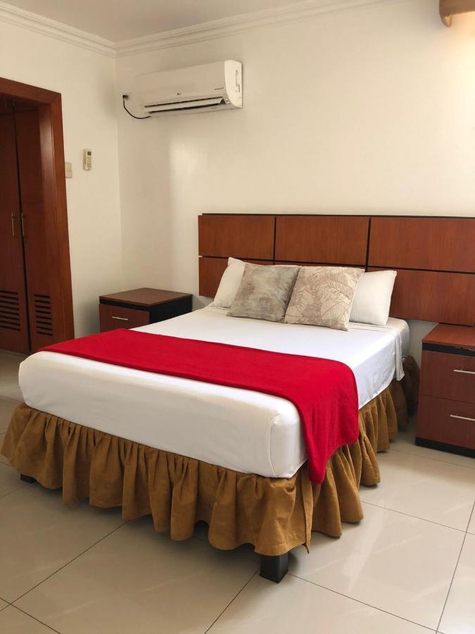 Hoteles En Guayaquil - Suites Guayaquil Cerca Del Aeropuerto Exterior photo